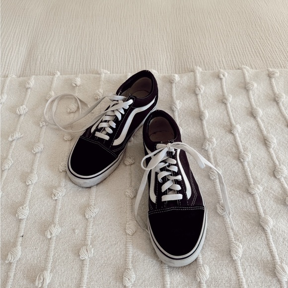 Vans Old Skool Sneakers - Picture 11 of 12